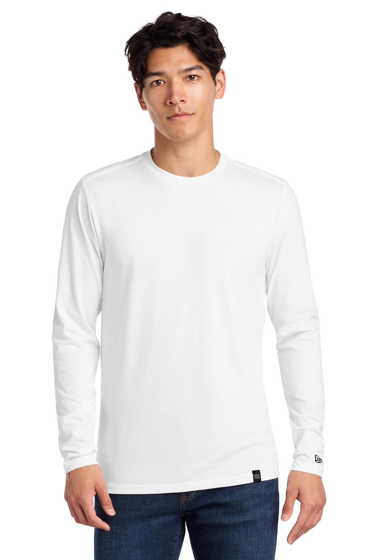 New Era ® Heritage Blend Long Sleeve Crew Tee. NEA102